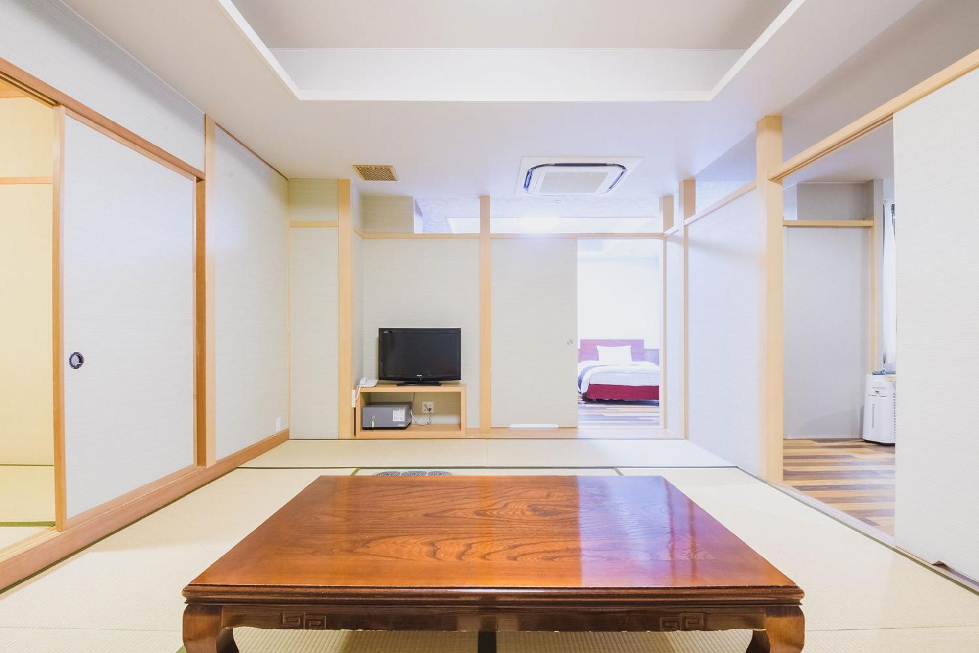 传统日式旅馆 Ooedo Onsen Monogatari 芦原市